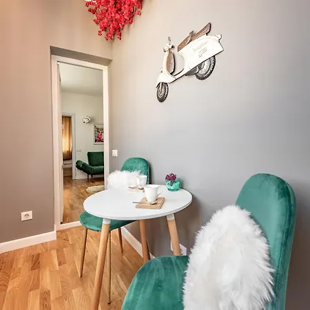 Apartment Vespa Aristocratic