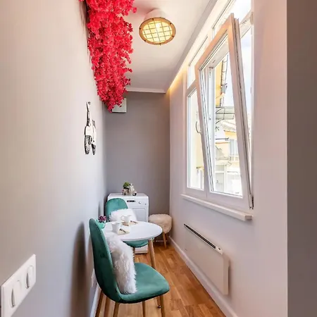 Apartment Location & Style Vespa In The Heart Of
